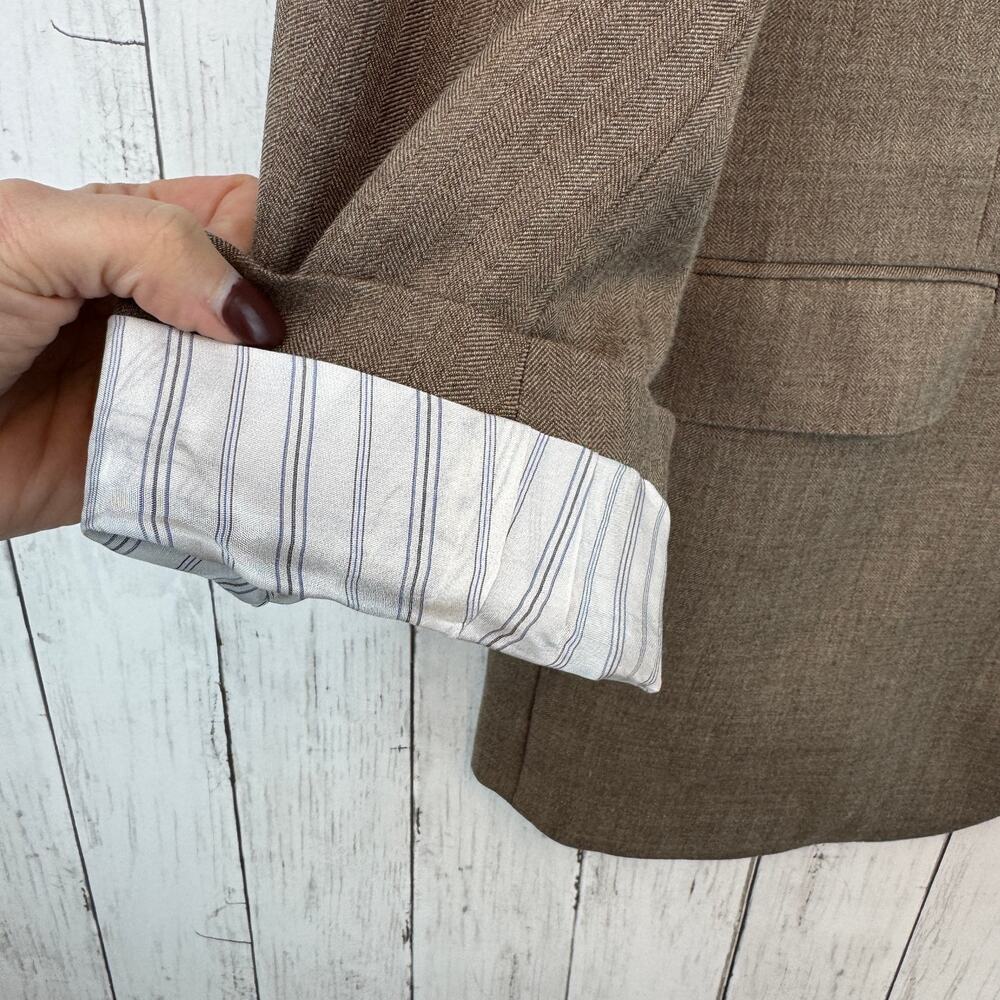 NWOT J. Hilburn Brown Mohair/Silk Herringbone Tollegno 1900 Blazer Size 47R - Picture 6 of 16
